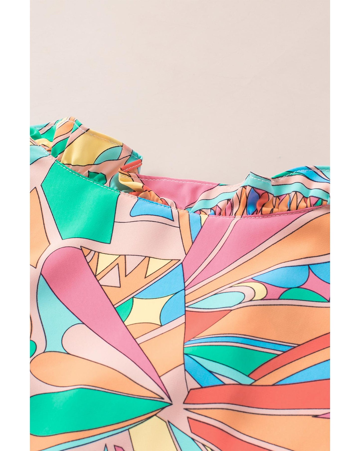 Azura Exchange Abstract Geometry Print Frilled V Neck Blouse - L