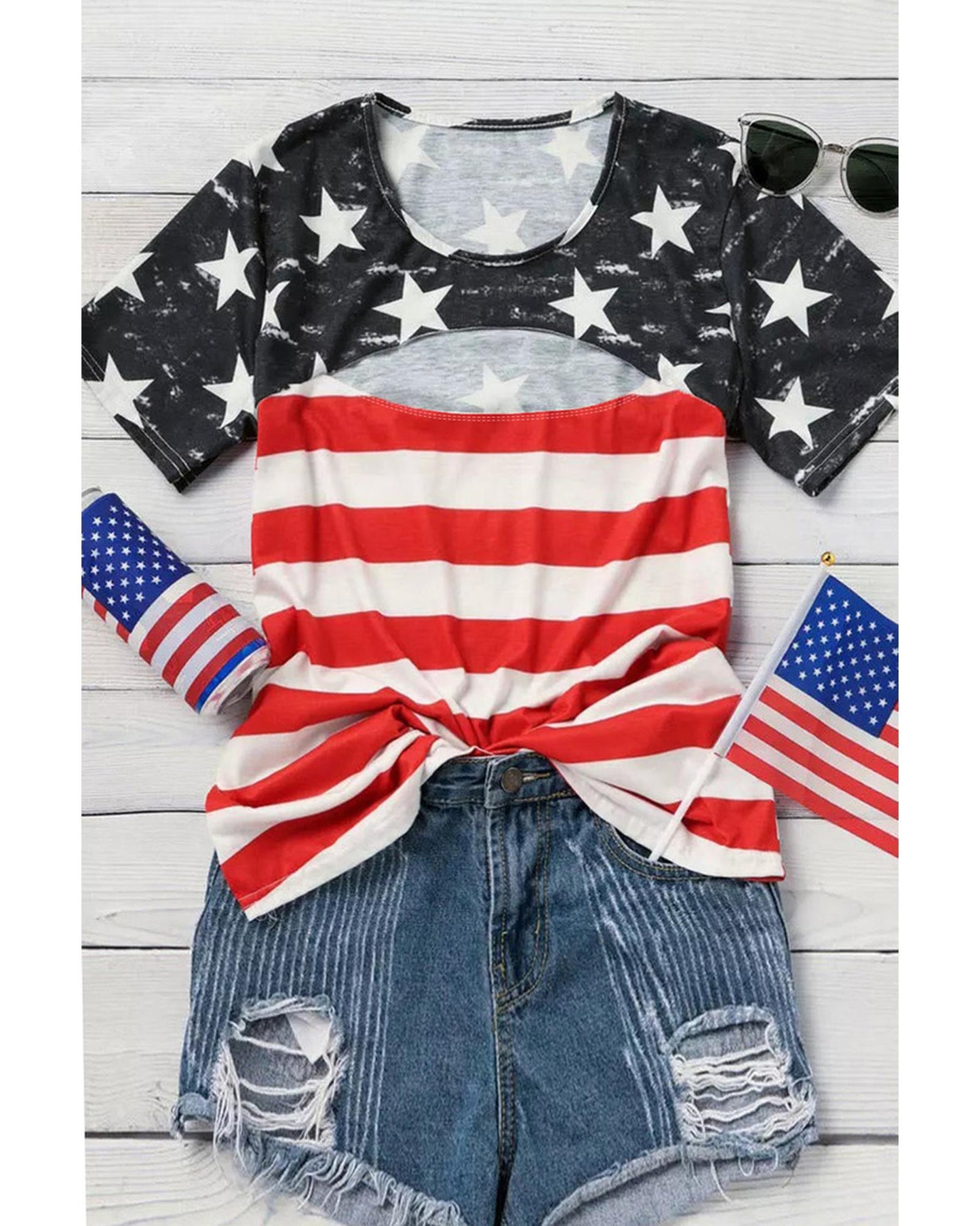 Azura Exchange American Flag Cutout T-Shirt - L
