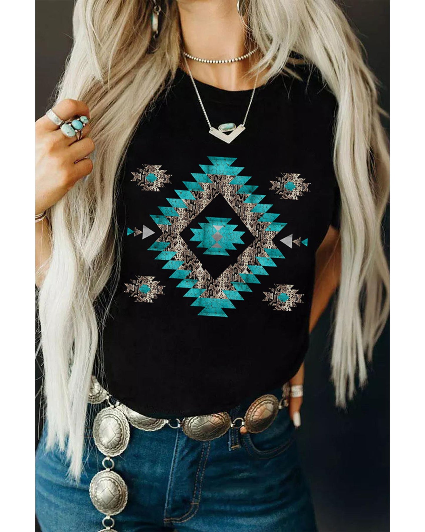Azura Exchange Aztec Printed Crewneck Graphic Tee - M