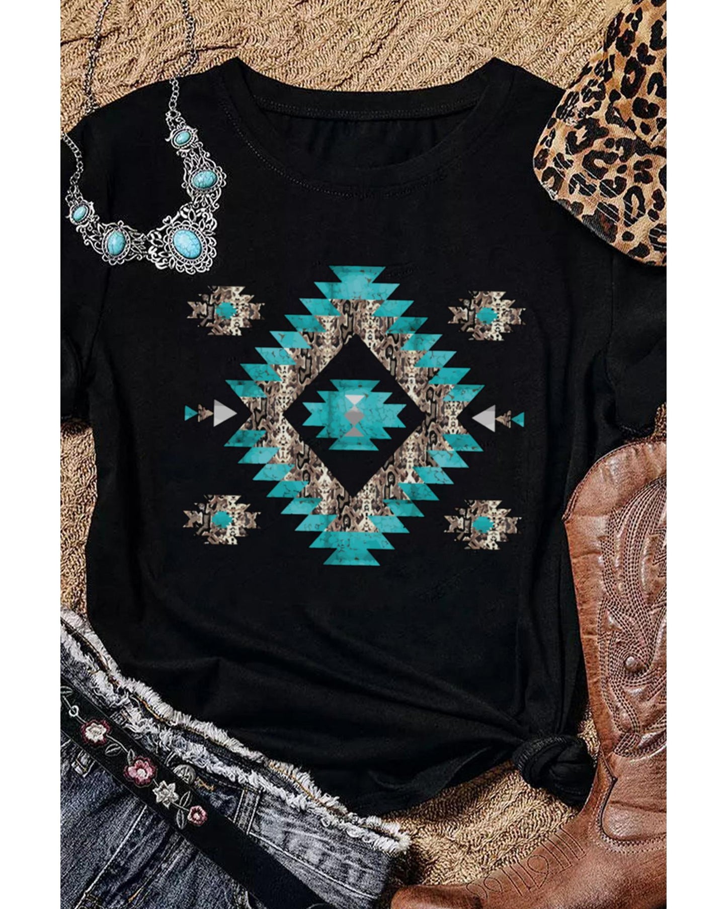 Azura Exchange Aztec Printed Crewneck Graphic Tee - XL