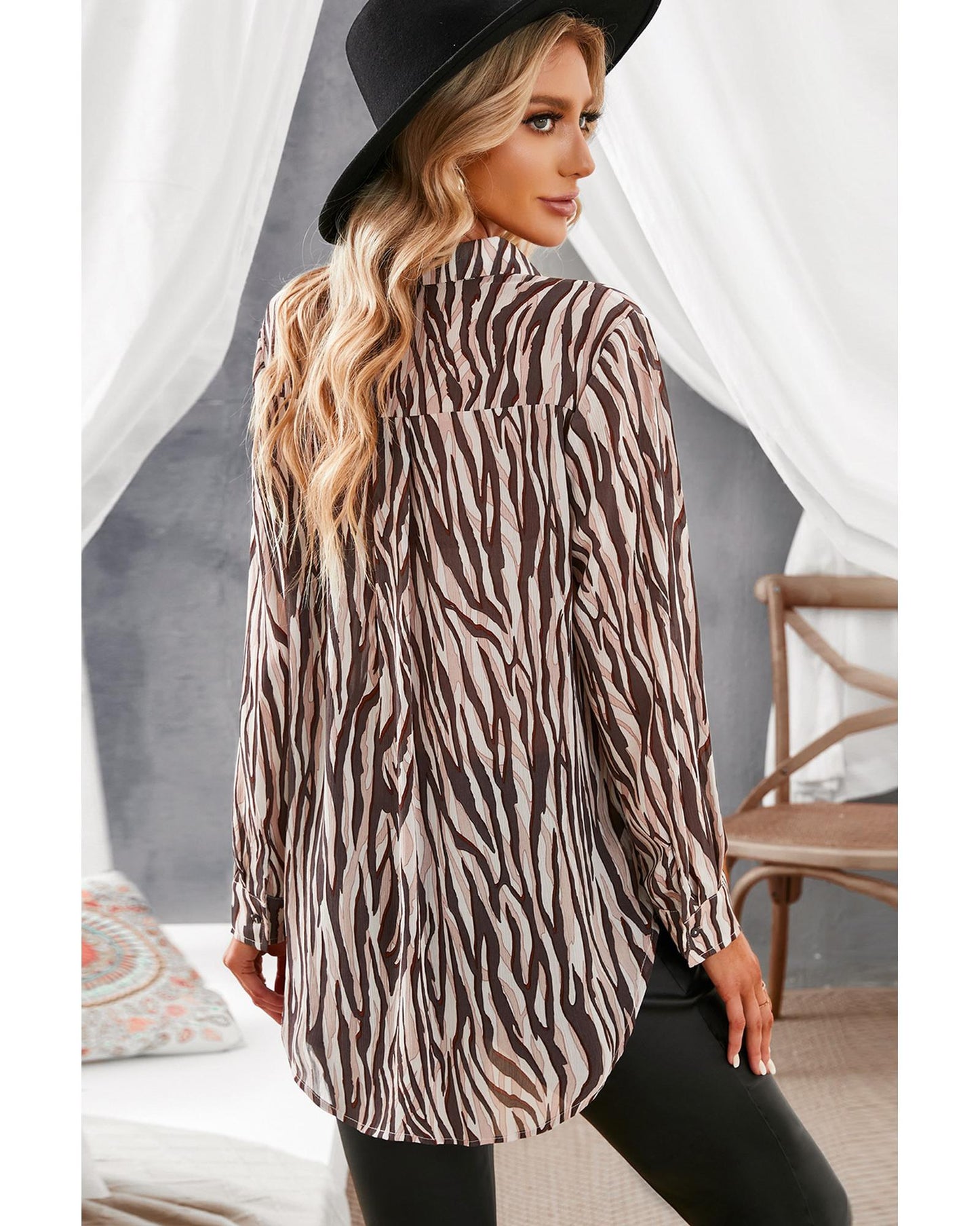 Azura Exchange Animal Print Buttons Shirt - S