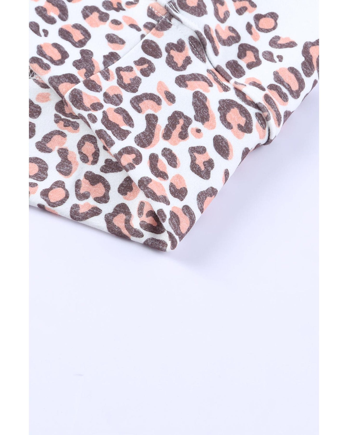 Azura Exchange Bleached Leopard Pullover Sweatshirt - L